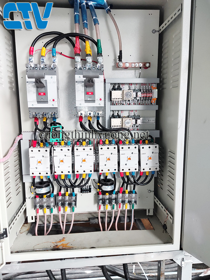 Tủ điện điều khiển động cơ 110Kw bằng khởi động từ (Tủ khởi động sao tam giác)
